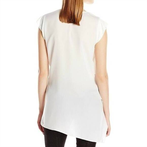 NEW HALSTON HERITAGE v neck flounce drape top in white - Picture 2 of 2